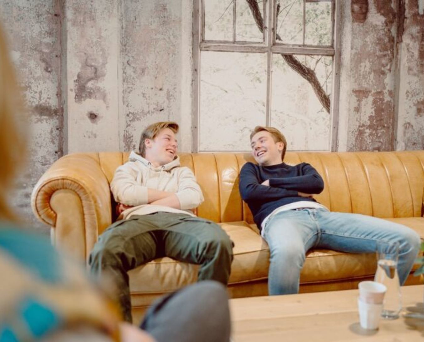 Tips voor thuis - Lyceo webinar Twee jongens op de bank